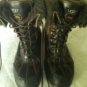 Barely worn UGG boots